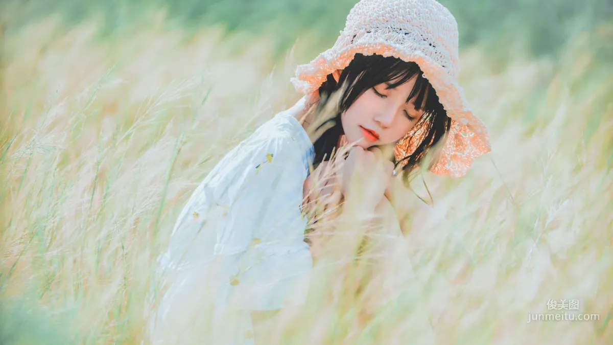 桜桃喵《田野》》 [蘿莉COS] 寫真集 15