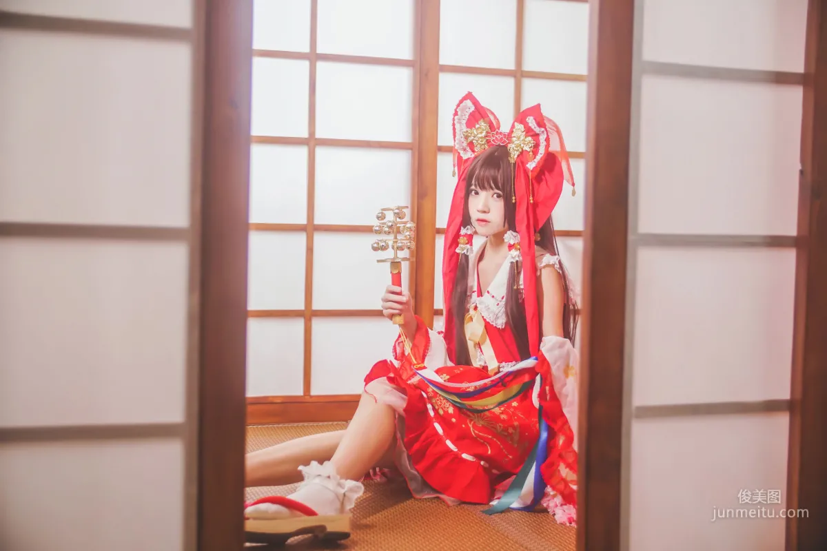 桜桃喵《靈夢 新年快樂》 [蘿莉COS] 寫真集 19