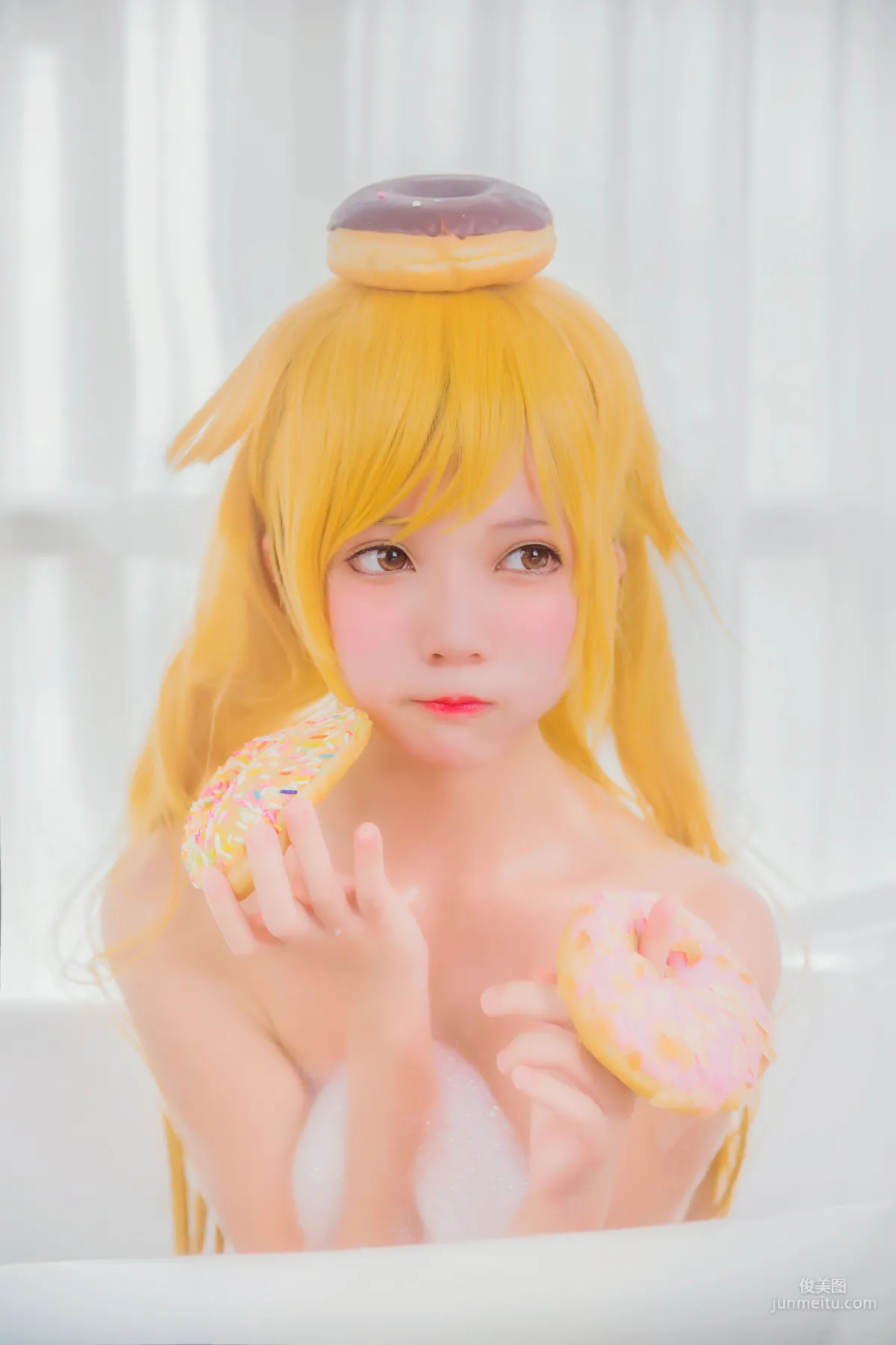桜桃喵《小忍浴缸》 [蘿莉COS] 寫真集 30