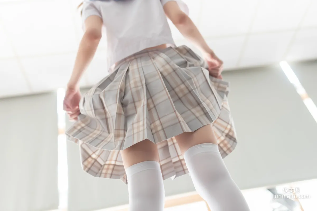 [風之領域] NO.041 教室水手服白絲 寫真集 33