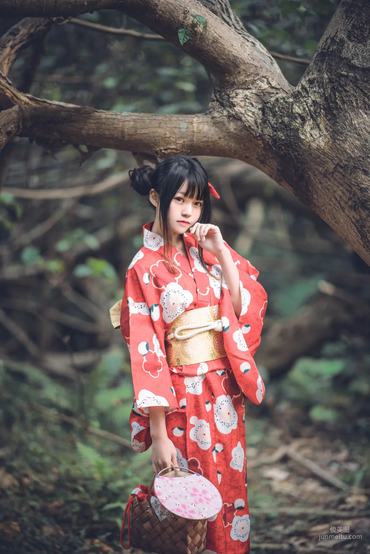 桜桃喵《夏日祭》 [蘿莉COS] 寫真集 8