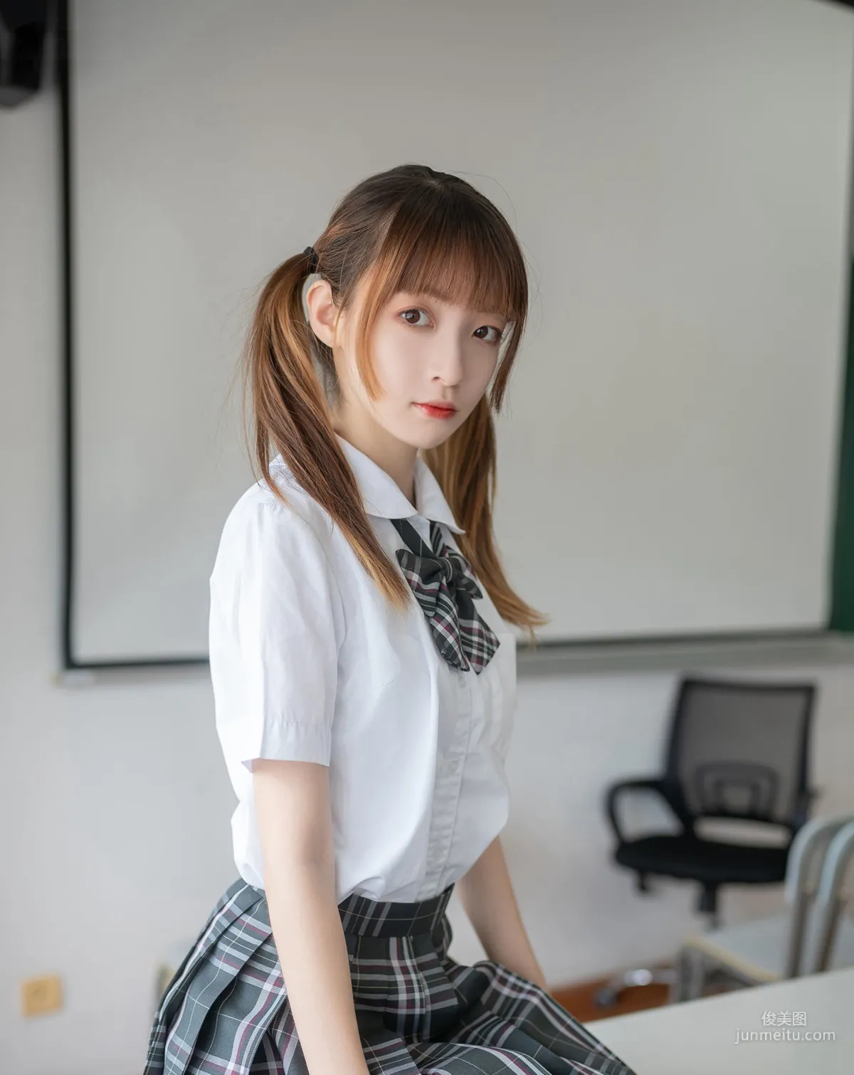 [风之领域] NO.069 教室白丝长腿 写真集6