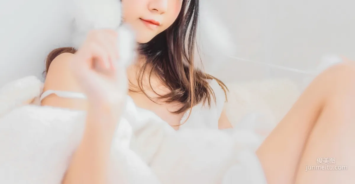 疯猫ss《喵喵睡衣》 [萝莉COS] 写真集31