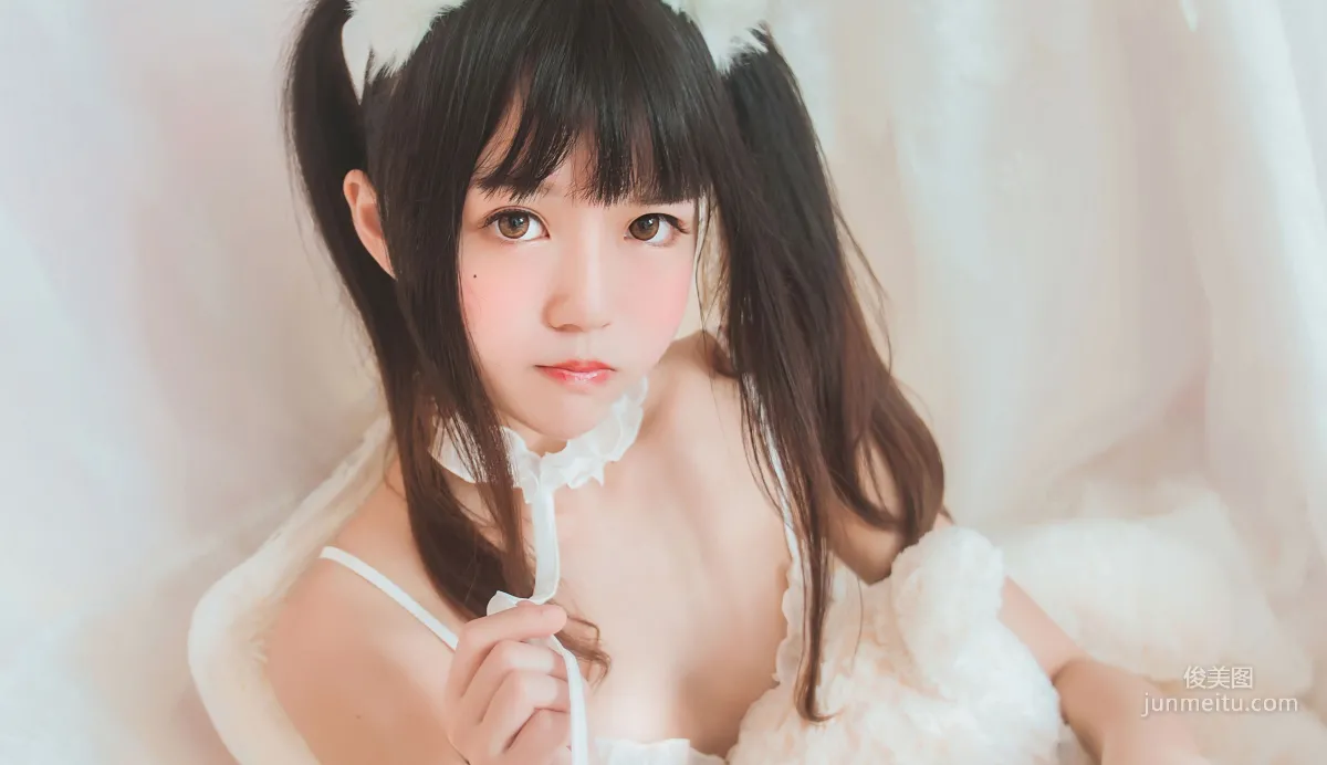 疯猫ss《喵喵睡衣》 [萝莉COS] 写真集16