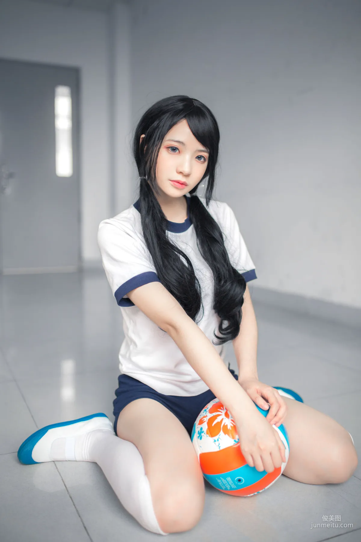 瘋貓ss《體操服白絲》 [蘿莉COS] 寫真集 33
