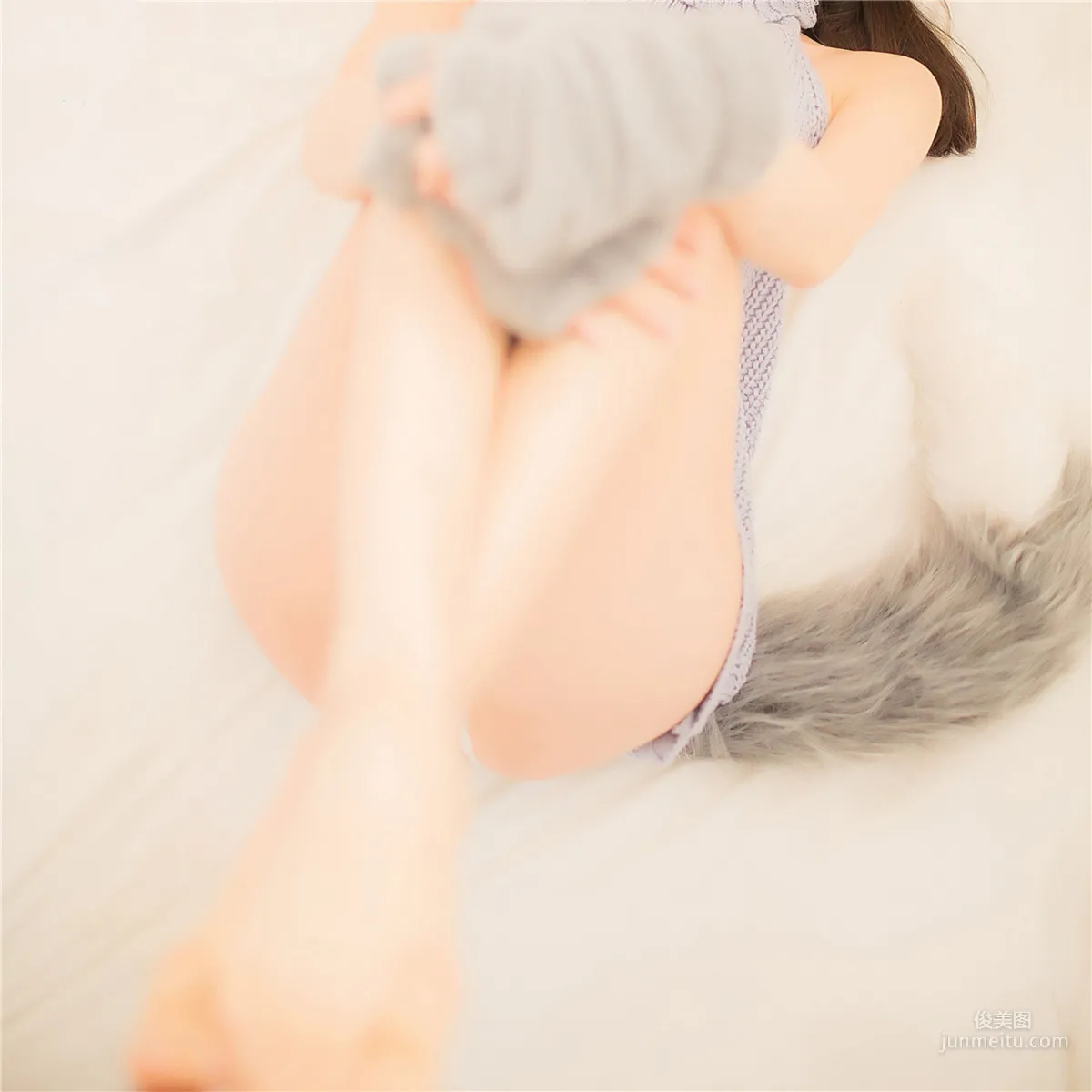 [风之领域] NO.128 露背毛衣熊女孩 写真集24