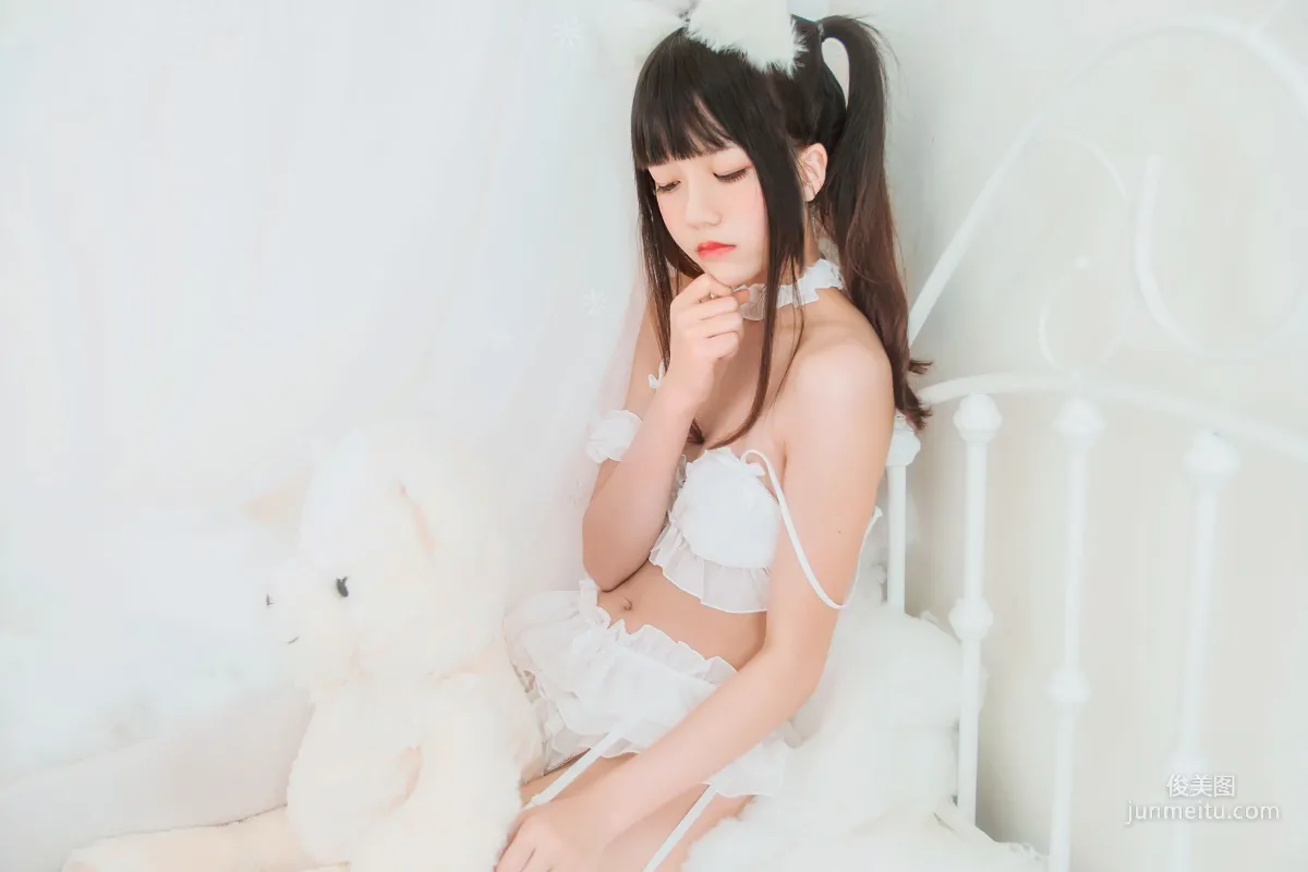桜桃喵《白猫》 [萝莉COS] 写真集14