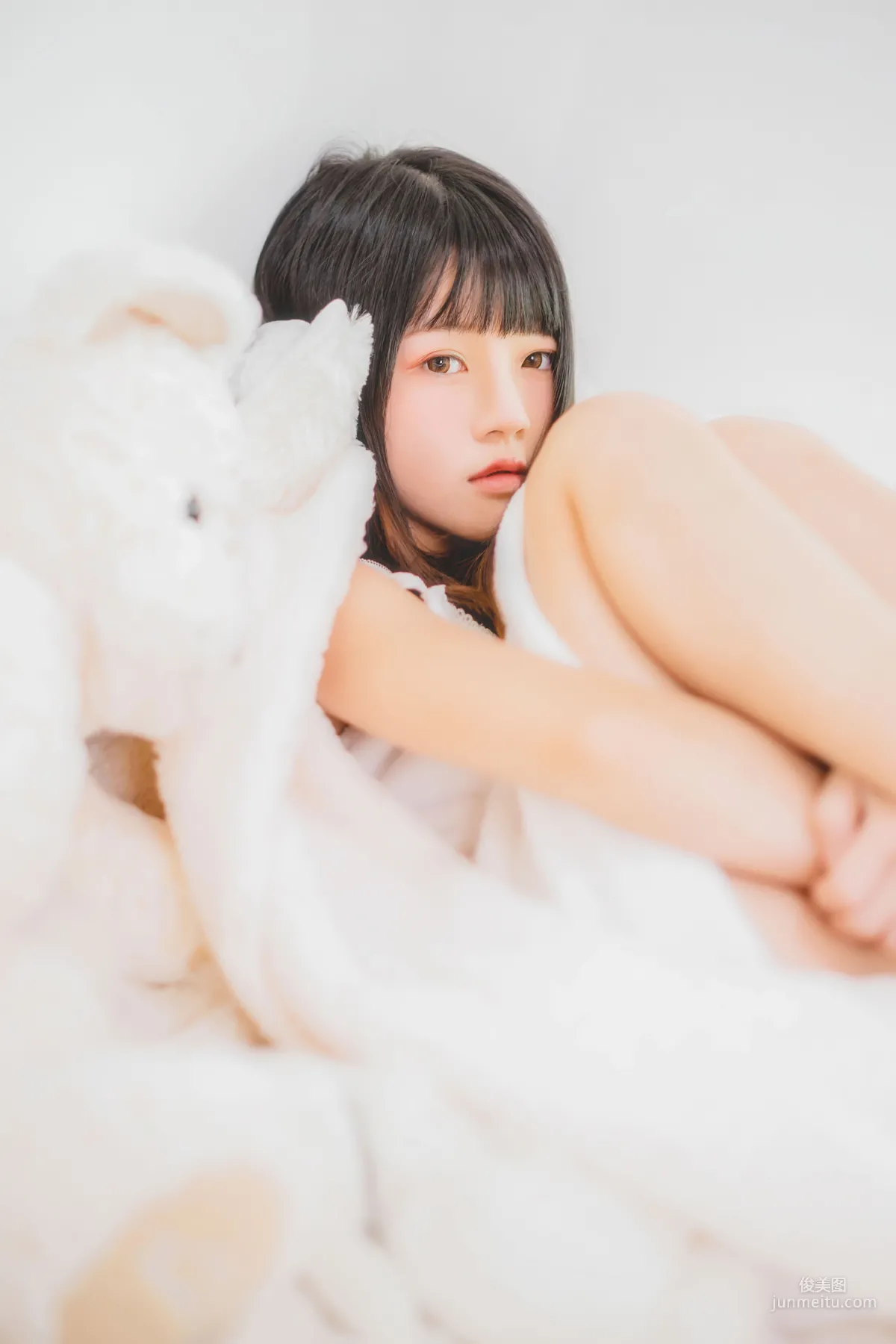 桜桃喵《冬眠》 [蘿莉COS] 寫真集 30