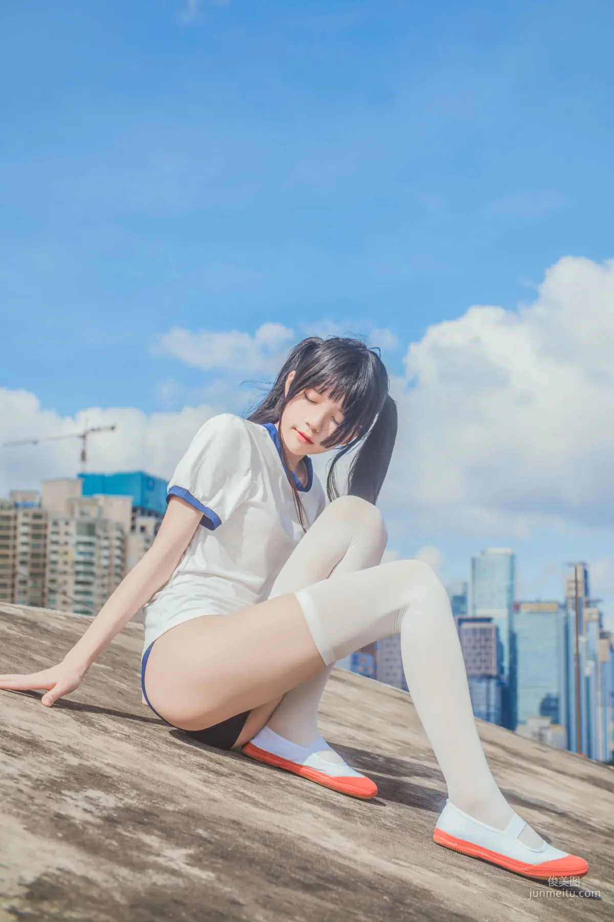 桜桃喵《體操服》 [蘿莉COS] 寫真集 15