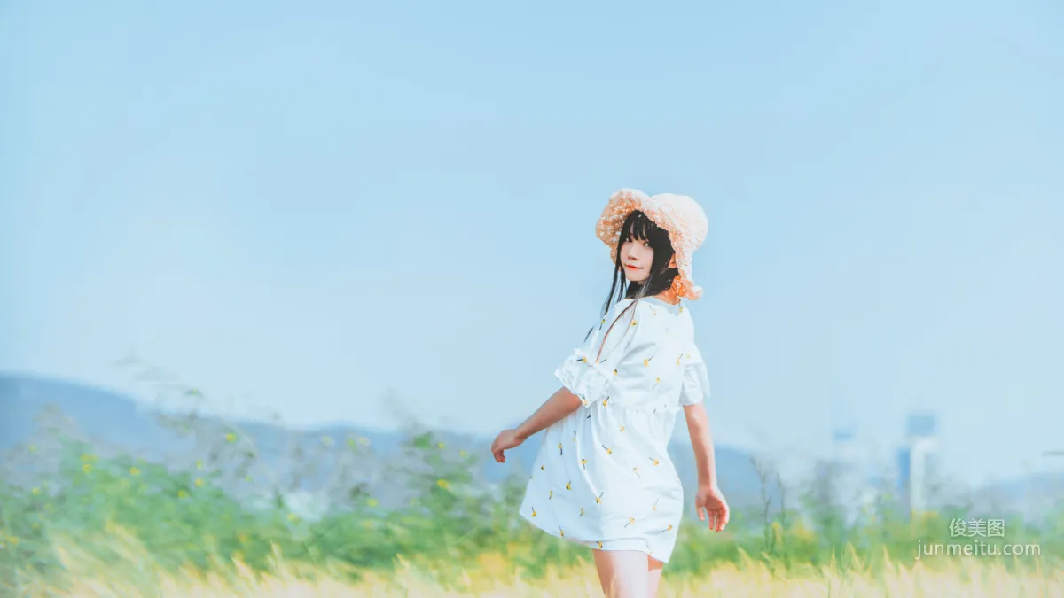 桜桃喵《田野》》 [蘿莉COS] 寫真集 21