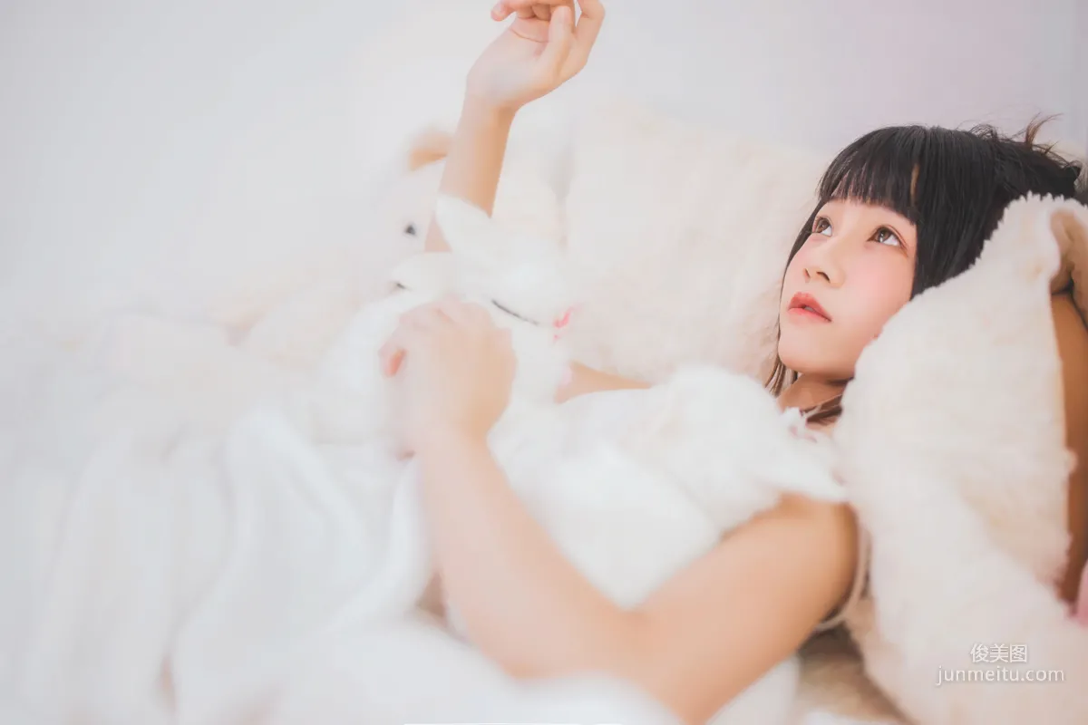 桜桃喵《冬眠》 [蘿莉COS] 寫真集 35