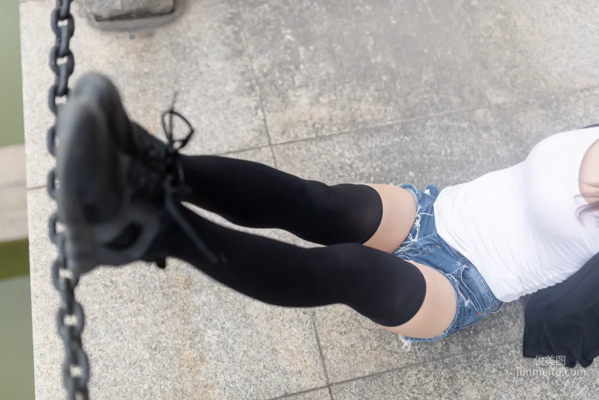 [Fengzhi Lingyu] NO.043 Black Stockings Big Bust Fashion Girl Outdoor Photo Set photo 31