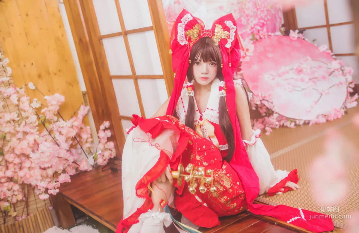 疯猫ss《灵梦》 [萝莉COS] 写真集22