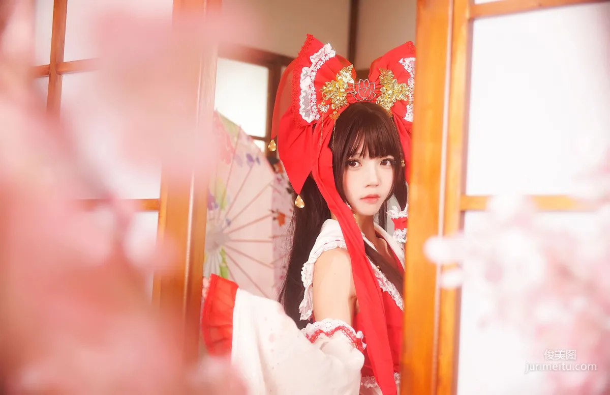 疯猫ss《灵梦》 [萝莉COS] 写真集10