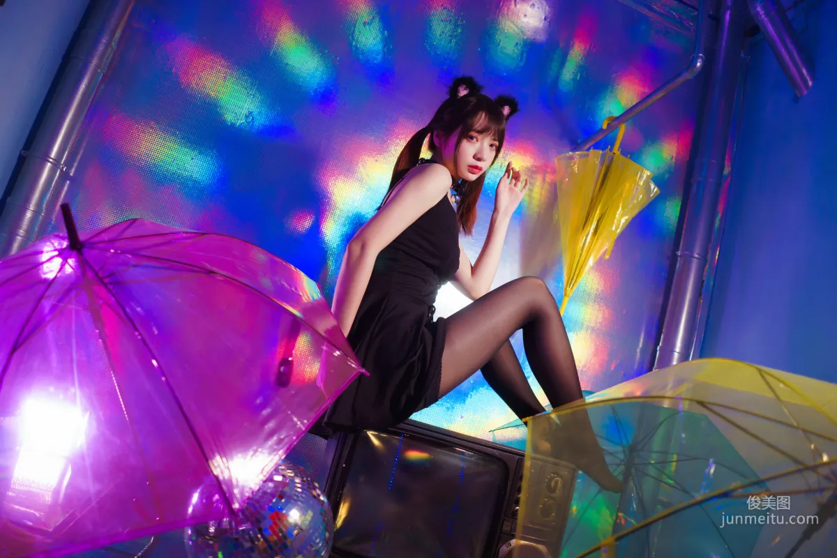 瘋貓ss《絲襪狂想曲(光)》 [蘿莉COS] 寫真集 30