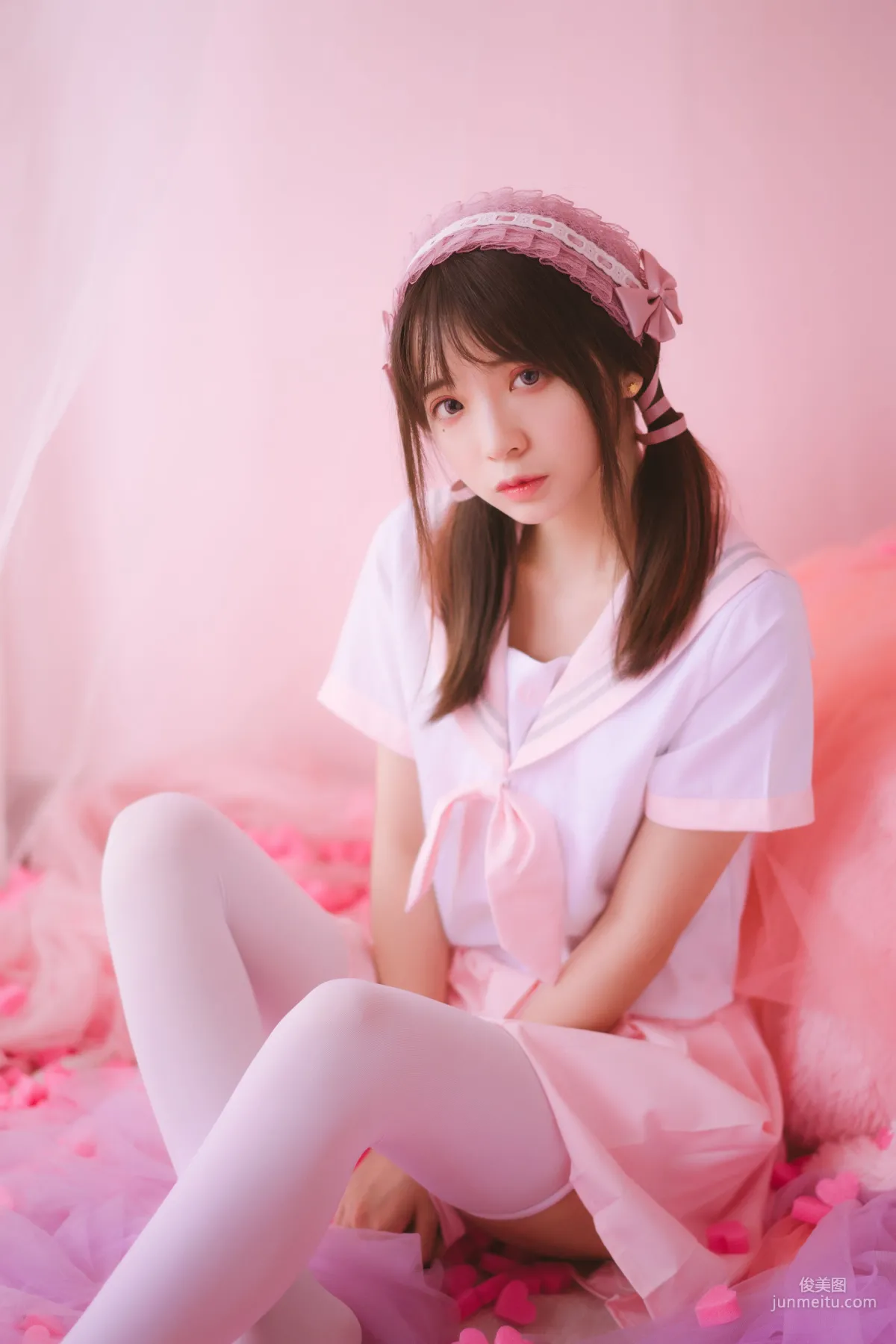 疯猫ss《丝袜狂想曲(粉)》 [萝莉COS] 写真集33
