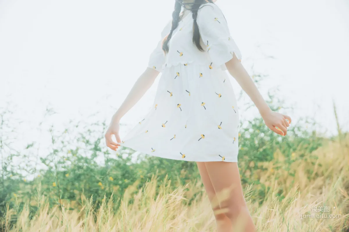 桜桃喵《田野》》 [蘿莉COS] 寫真集 29