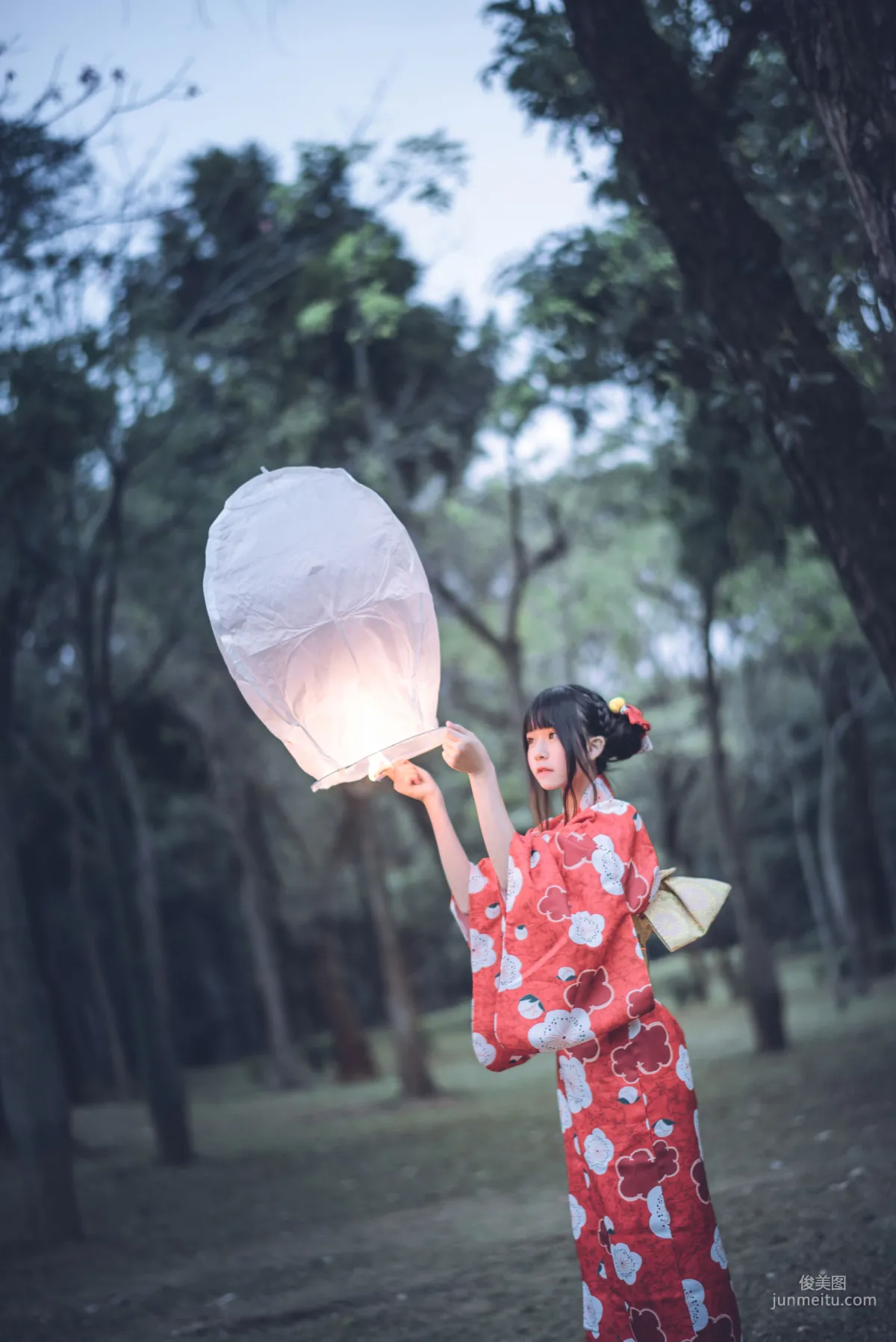 桜桃喵《夏日祭》 [蘿莉COS] 寫真集 50