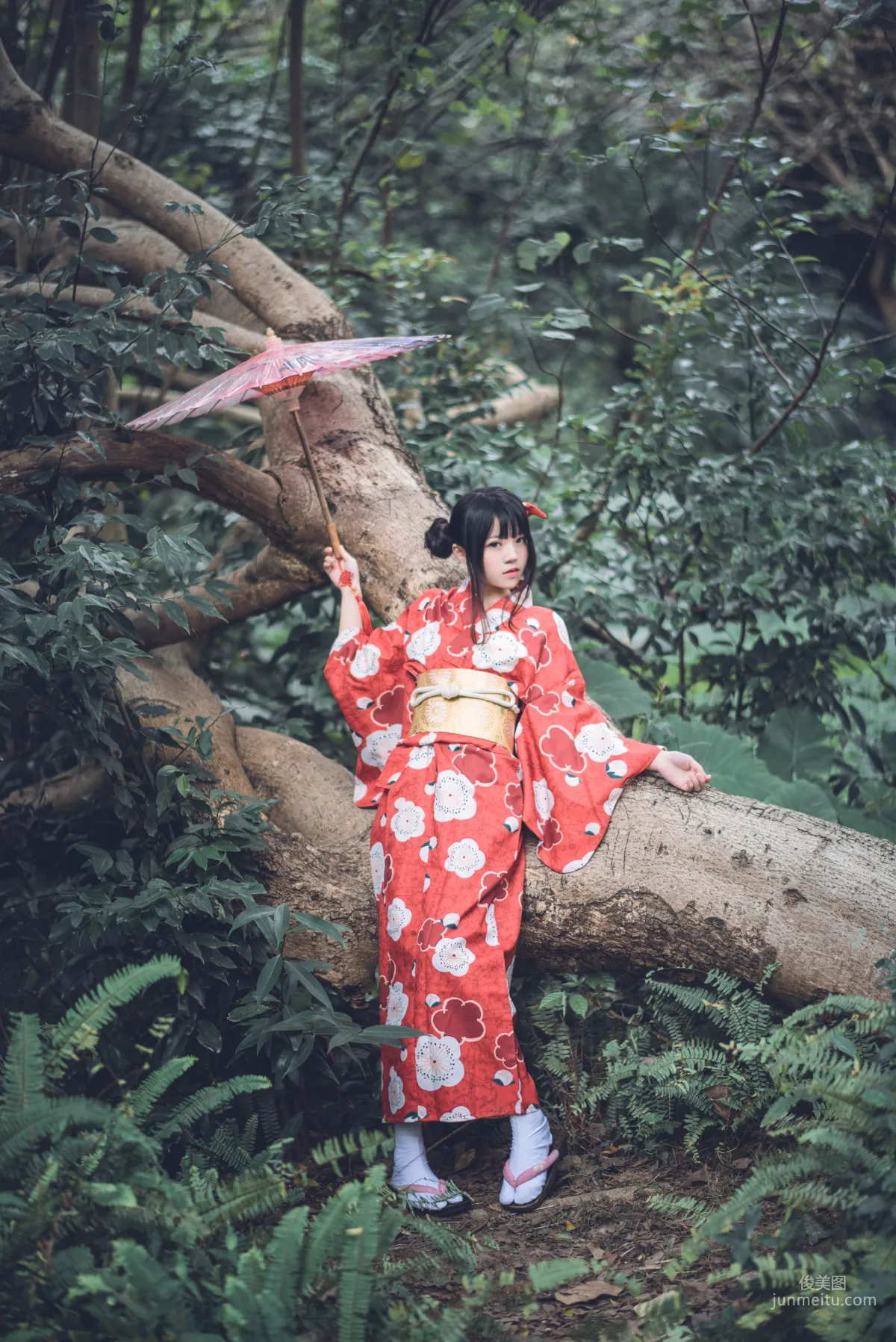 桜桃喵《夏日祭》 [蘿莉COS] 寫真集 43