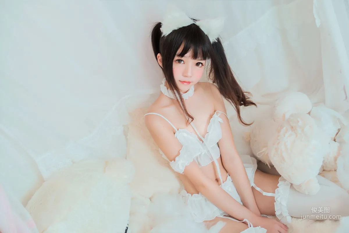 桜桃喵《白猫》 [萝莉COS] 写真集21