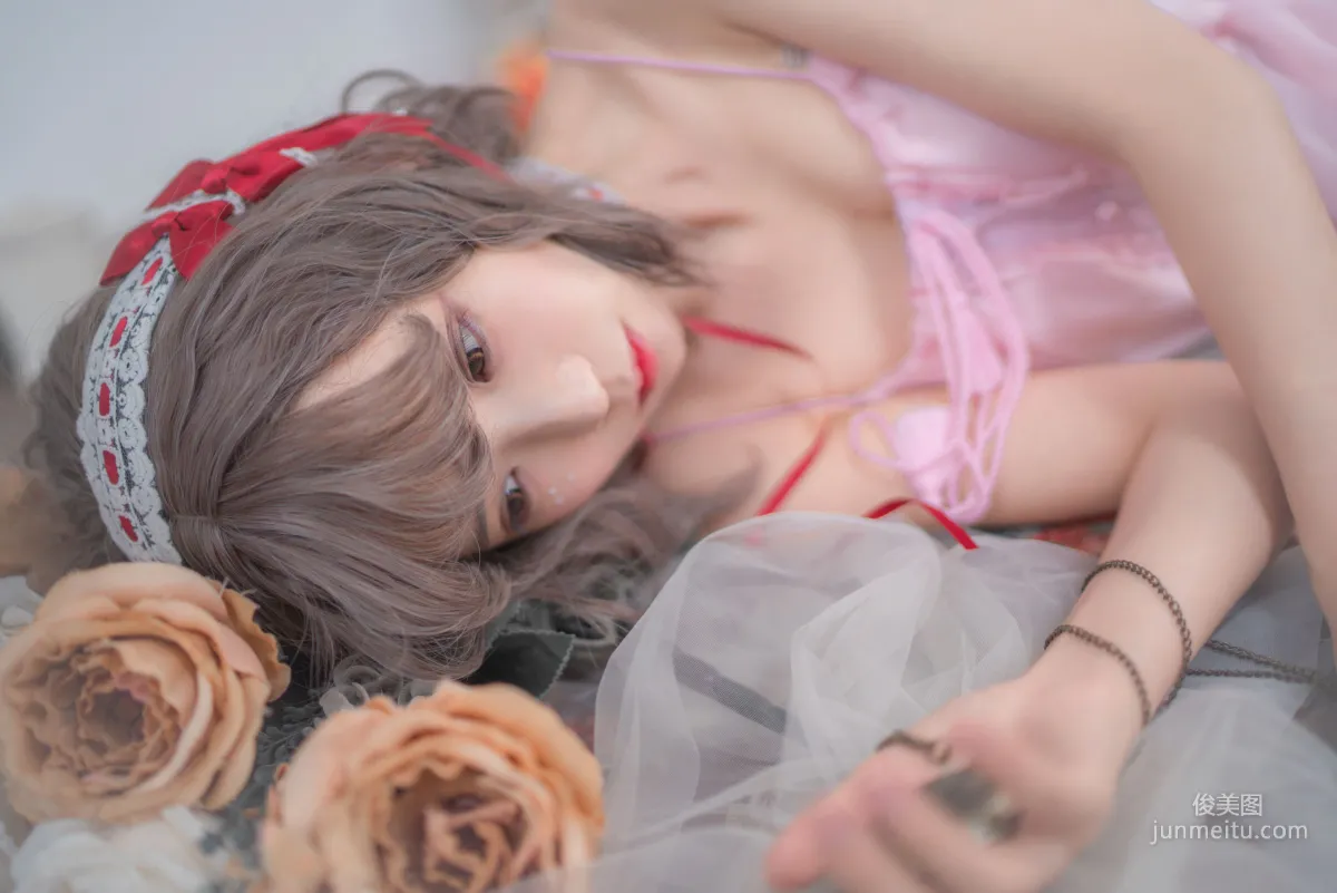 瘋貓ss《水手服和睡衣》 [蘿莉COS] 寫真集 21