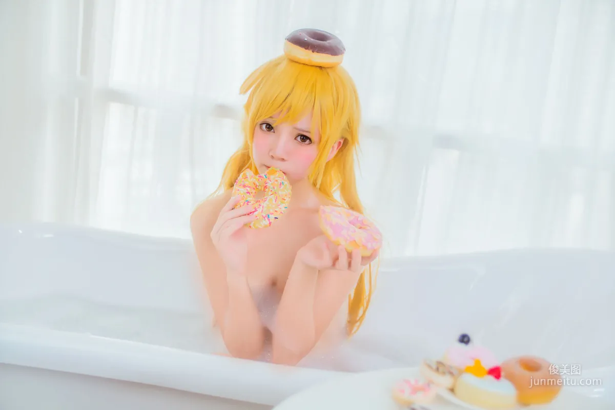 桜桃喵《小忍浴缸》 [蘿莉COS] 寫真集 32