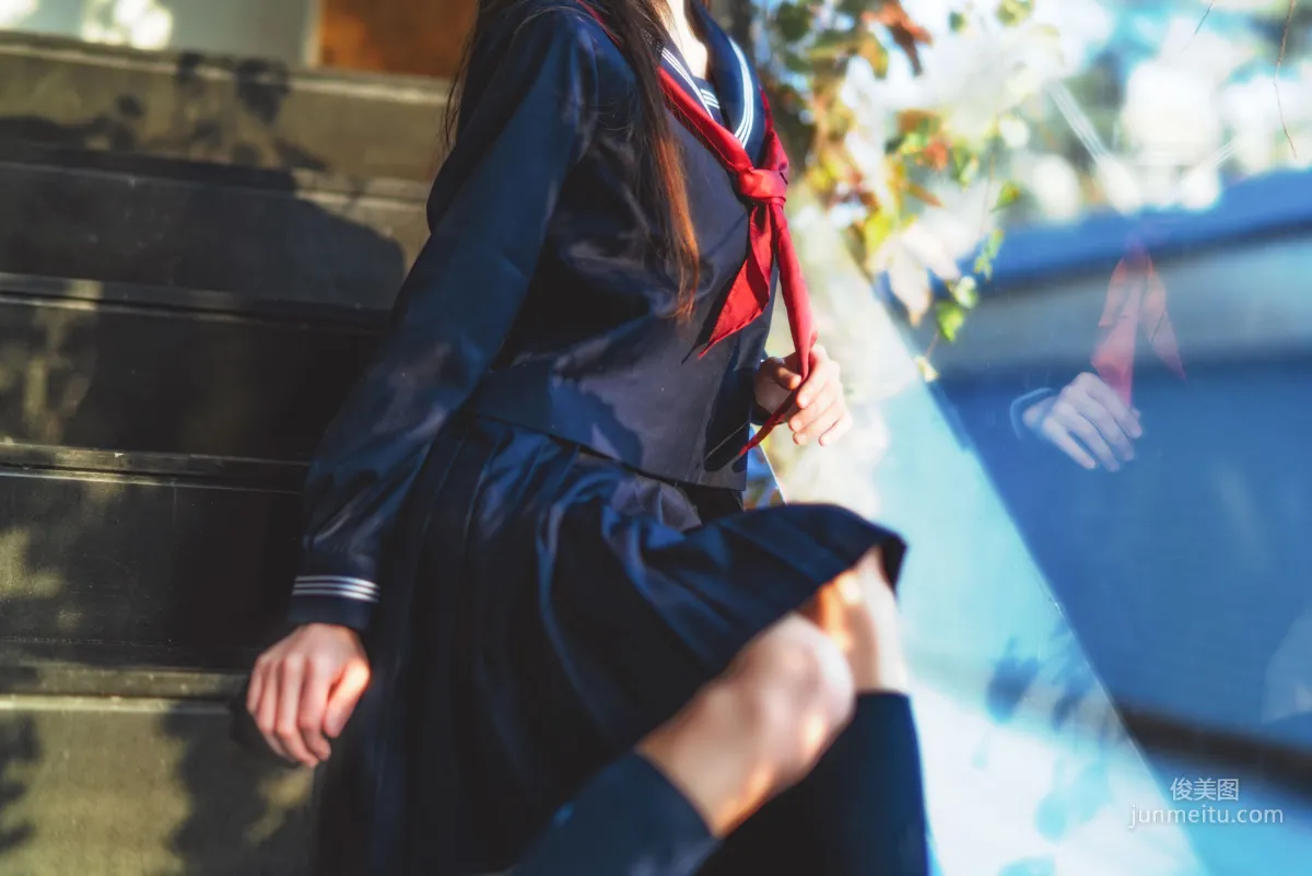 桜桃喵《(小少女)黑色水手服》 [萝莉COS] 写真集5