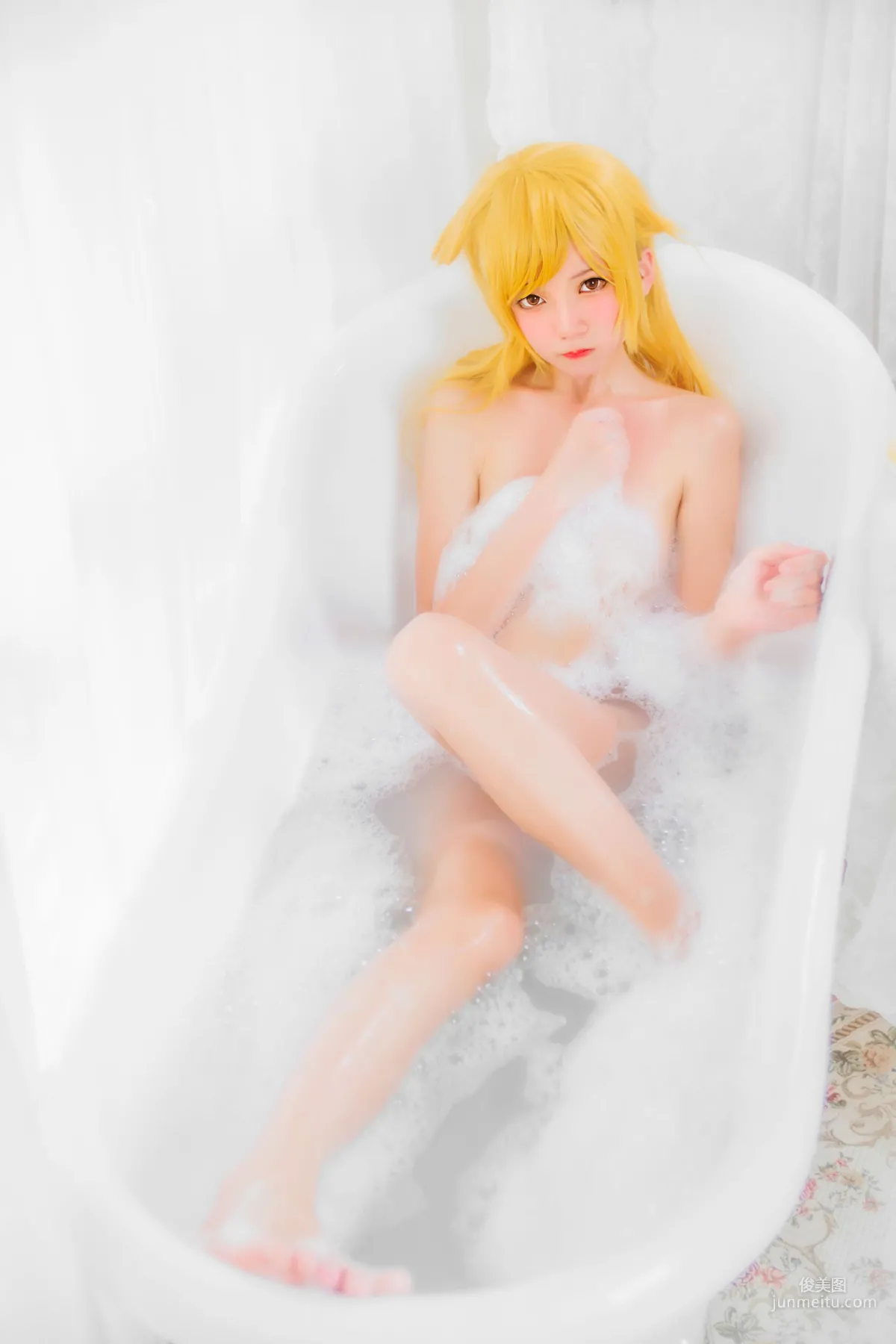 桜桃喵《小忍浴缸》 [蘿莉COS] 寫真集 21