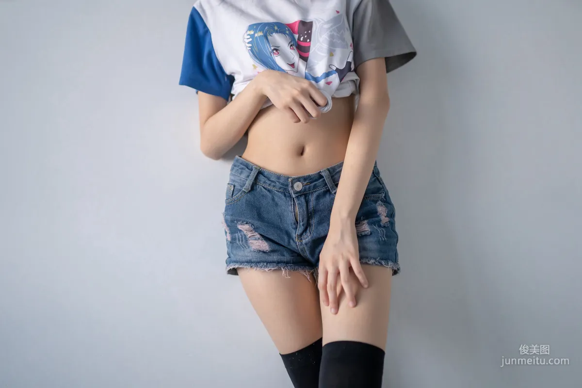[风之领域] NO.113 黑丝牛仔短裤小蛮腰 写真集47