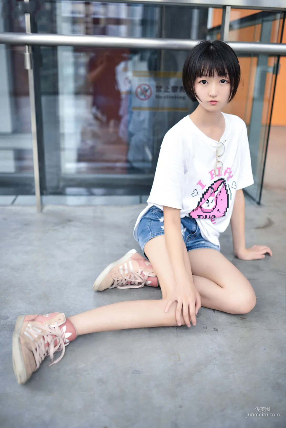 [风之领域] NO.100 眼镜妹妹超短牛仔美腿 写真集22