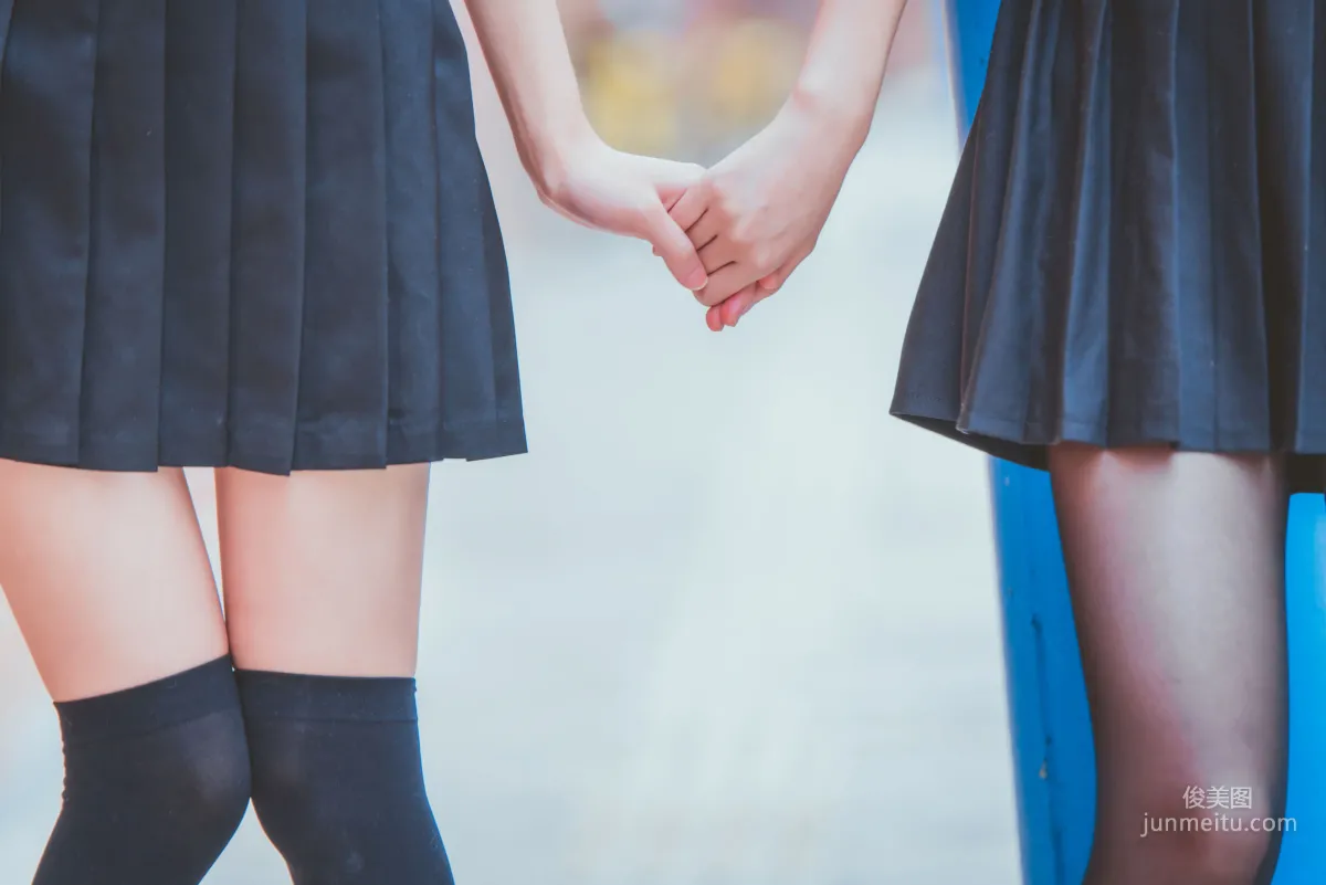 桜桃喵&瘋貓ss 《JK百合2》 [蘿莉COS] 寫真集 9