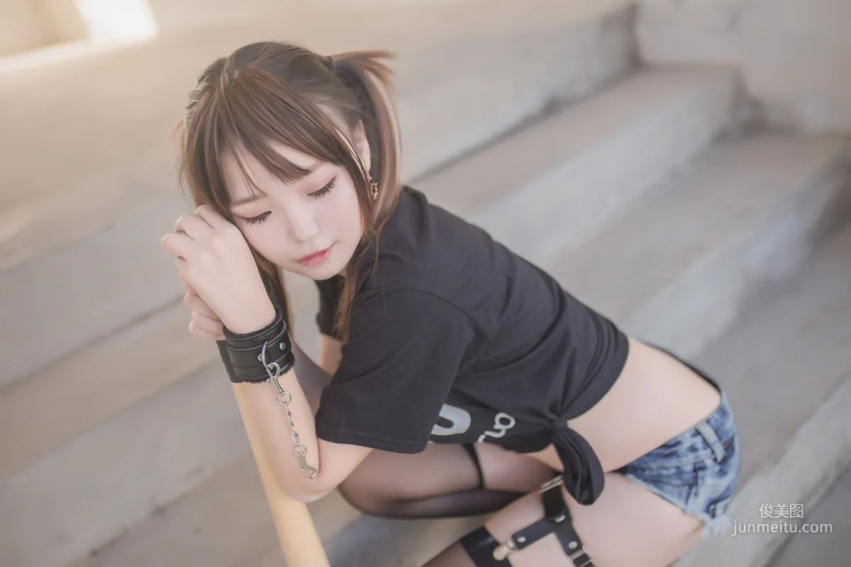 Yoko宅夏《巨乳》 [萝莉COS] 写真集8