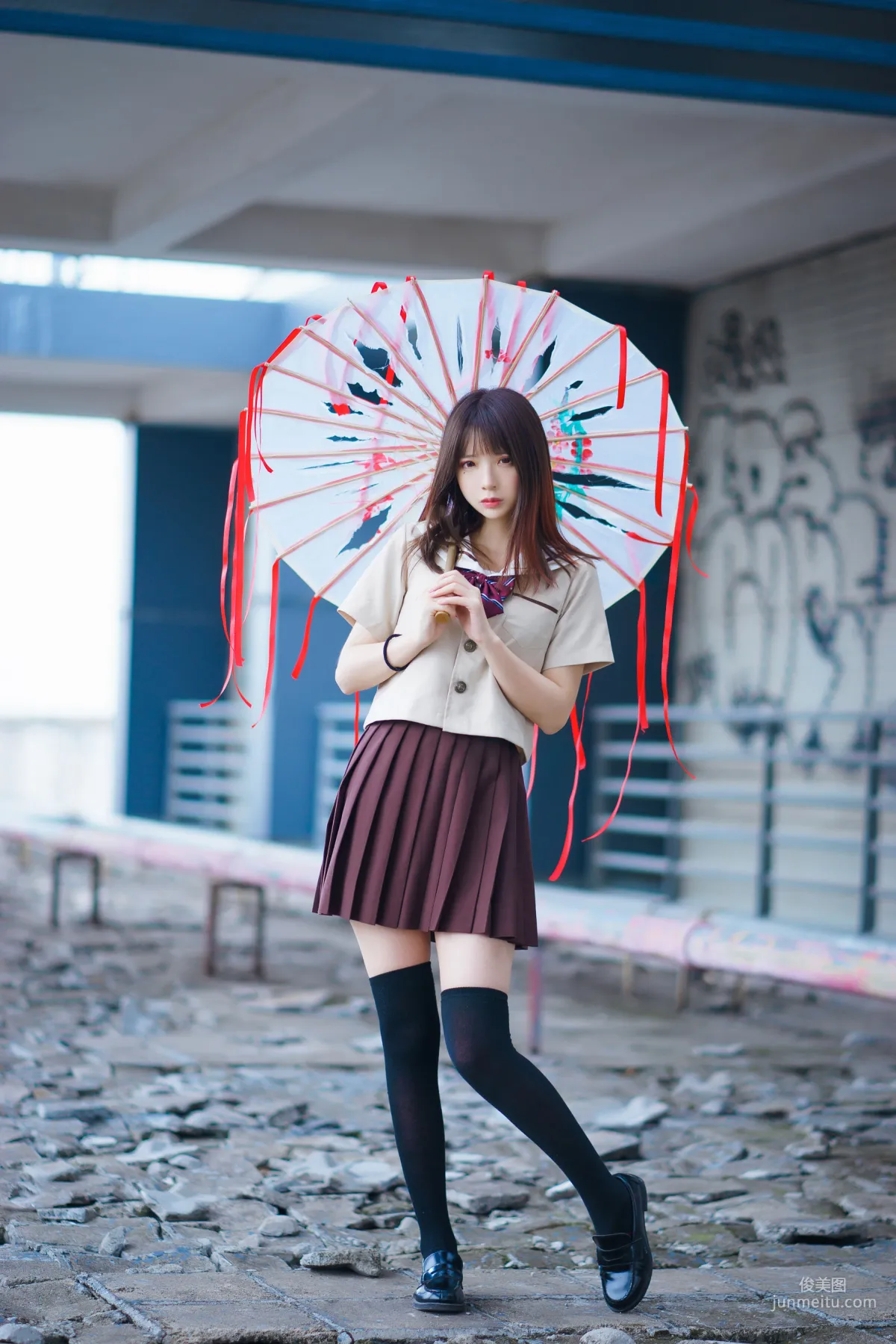 瘋貓ss《絲襪狂想曲(傘)》 [蘿莉COS] 寫真集 29