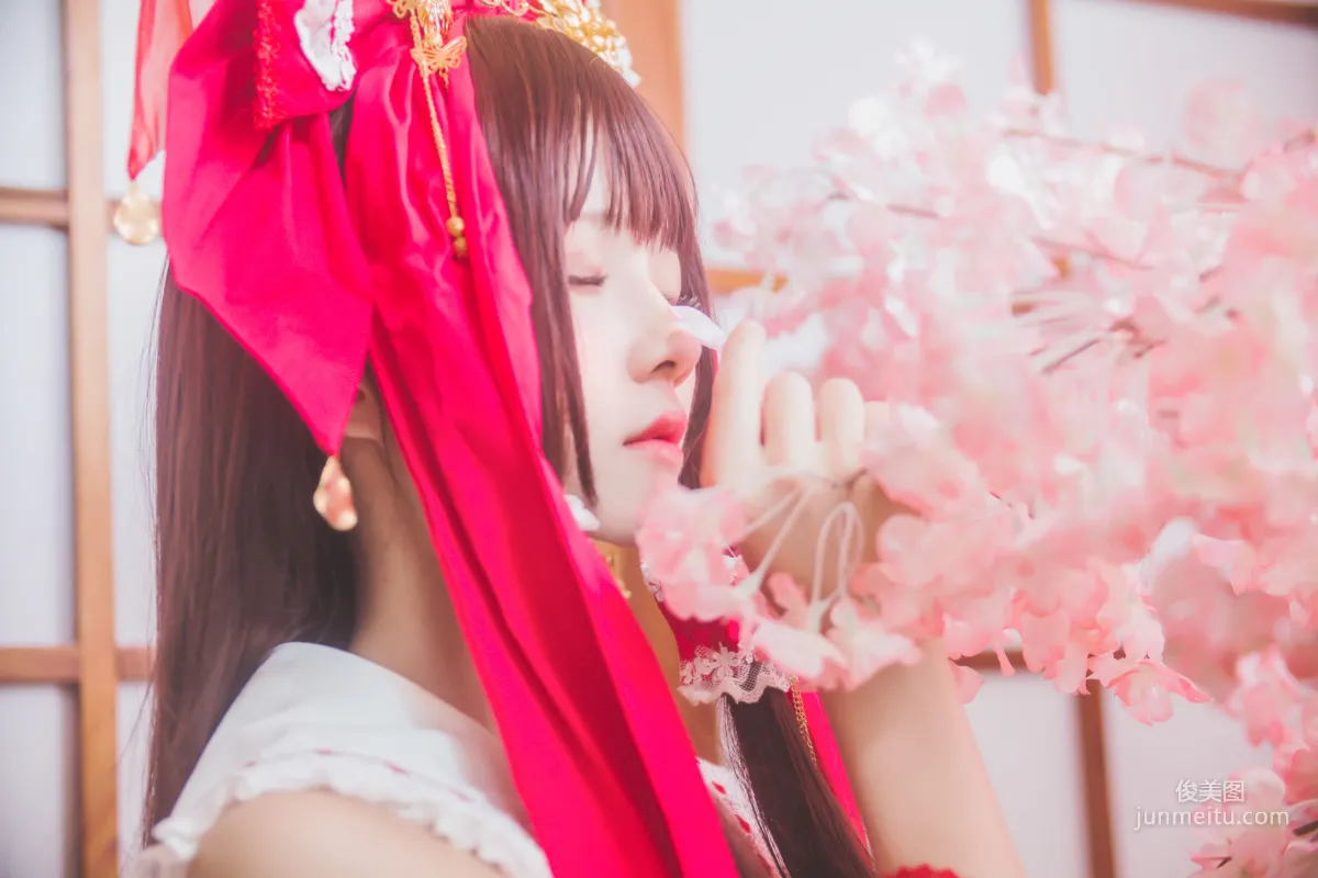 桜桃喵《靈夢 新年快樂》 [蘿莉COS] 寫真集 35