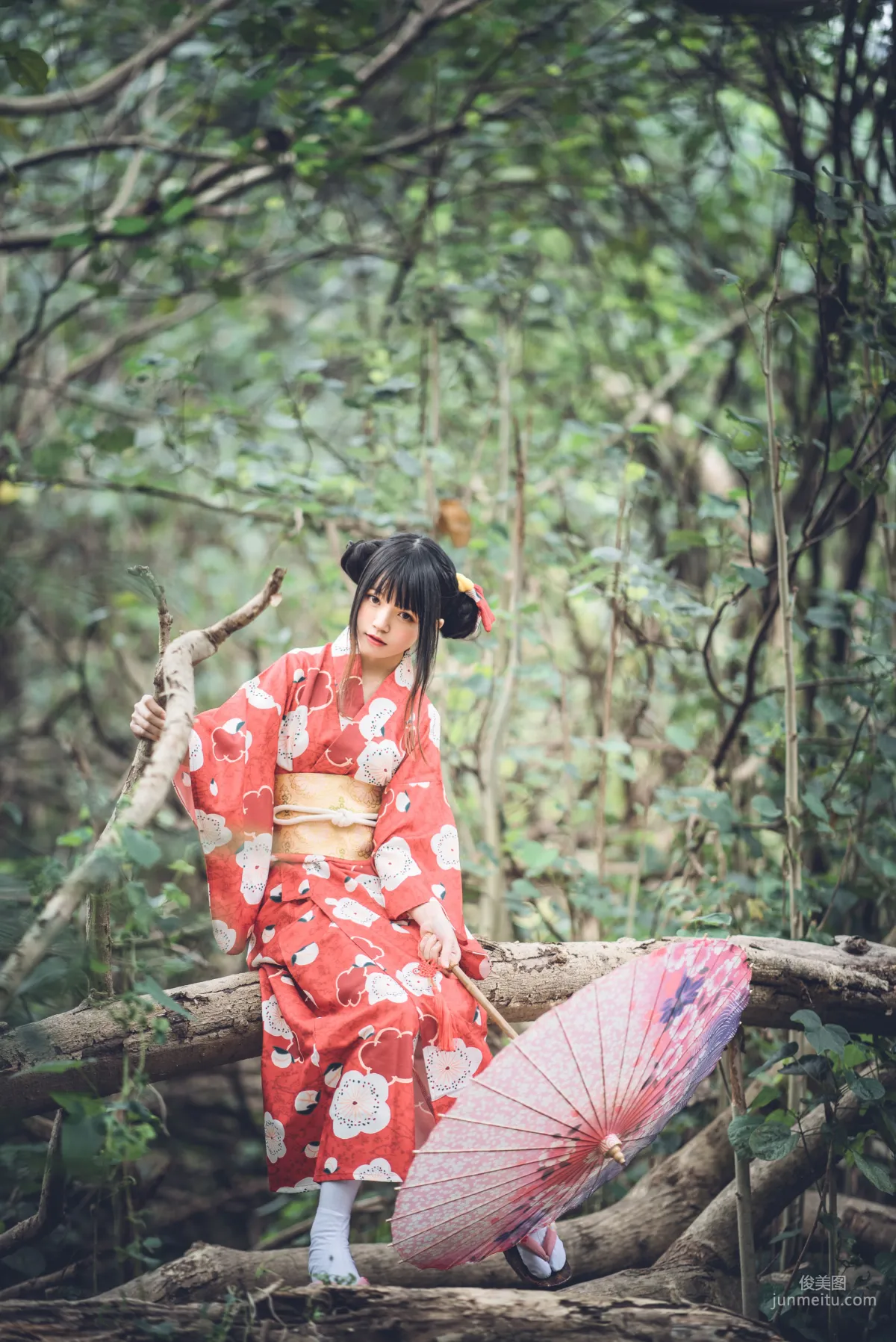 桜桃喵《夏日祭》 [蘿莉COS] 寫真集 37