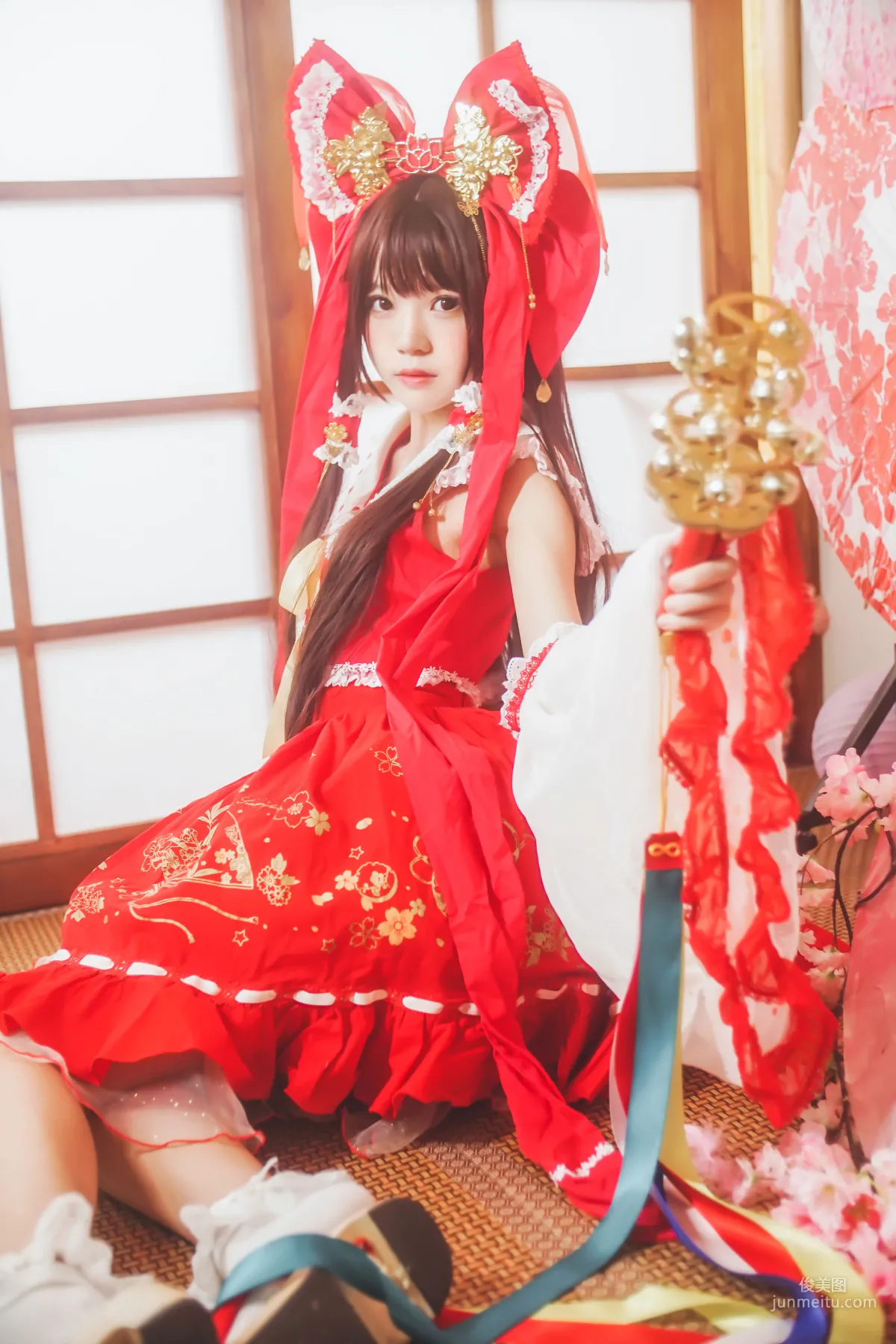 疯猫ss《灵梦》 [萝莉COS] 写真集16