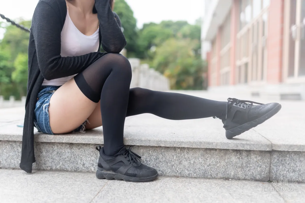 [Fengzhi Lingyu] NO.043 Black Stockings Big Bust Fashion Girl Outdoor Photo Set photo 34