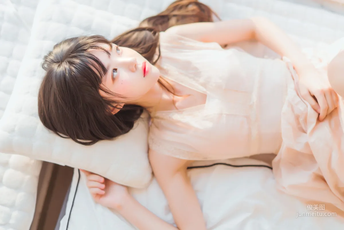 桜桃喵《喵呀》 [蘿莉COS] 寫真集 21