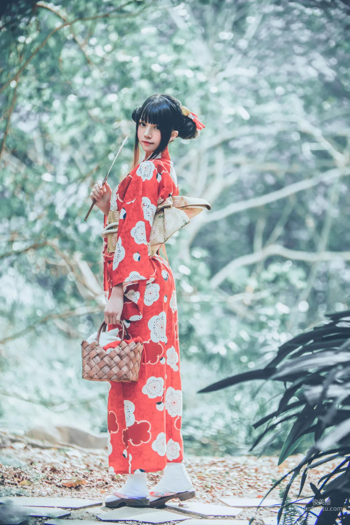 桜桃喵《夏日祭》 [蘿莉COS] 寫真集 58