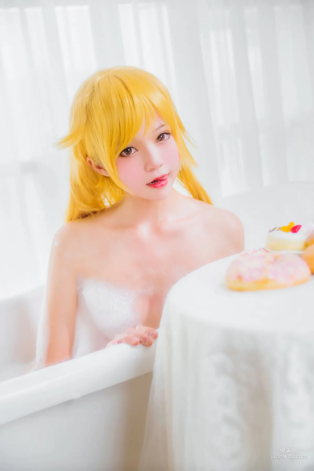 桜桃喵《小忍浴缸》 [萝莉COS] 写真集16