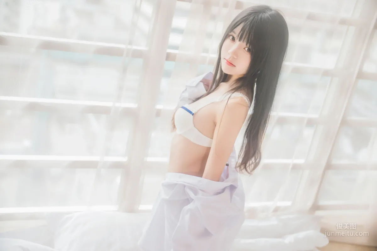 桜桃喵《桜桃未熟 - 白襯衫散發》 [蘿莉COS] 寫真集 47