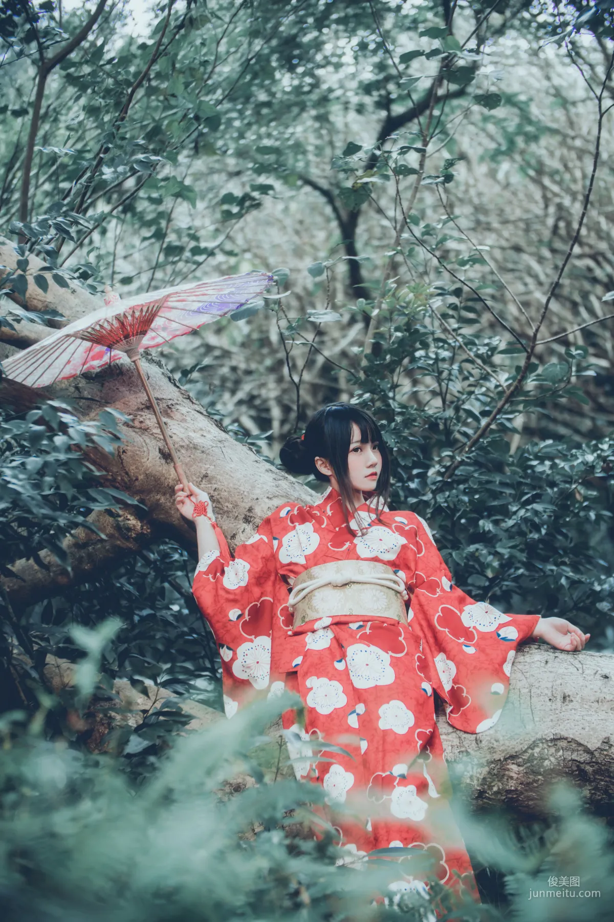 桜桃喵《夏日祭》 [蘿莉COS] 寫真集 66