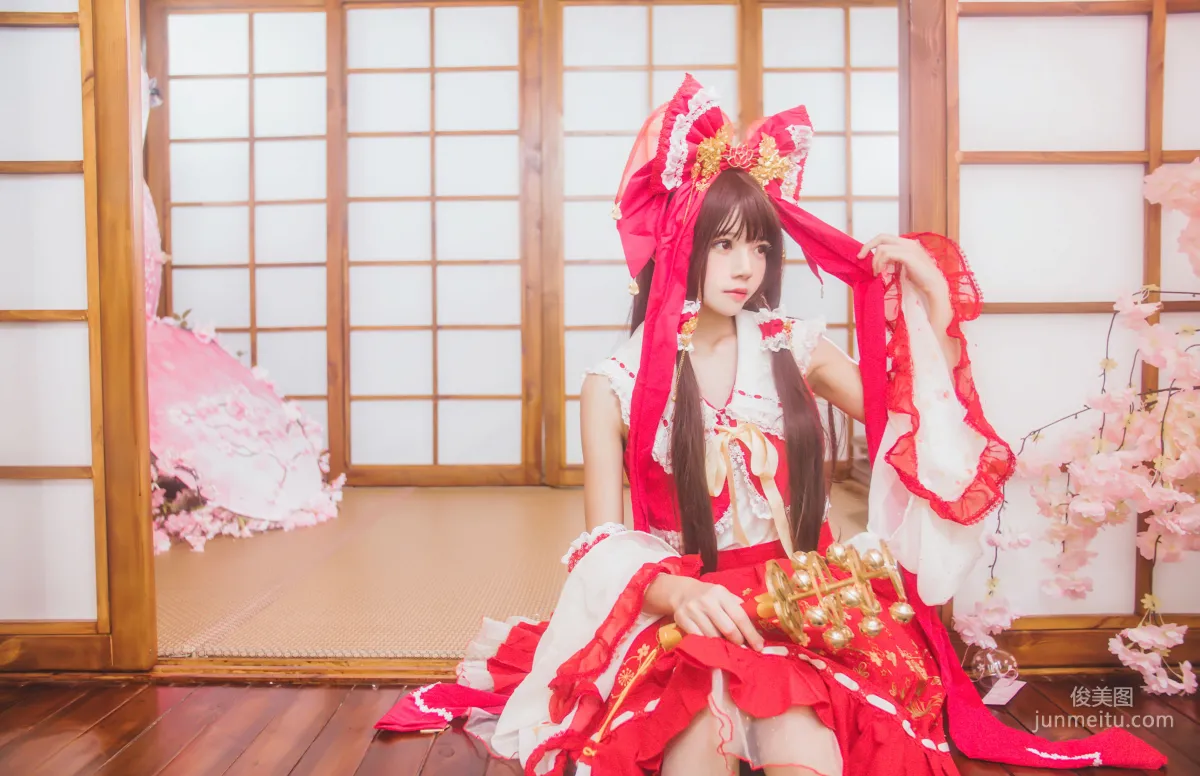 疯猫ss《灵梦》 [萝莉COS] 写真集25