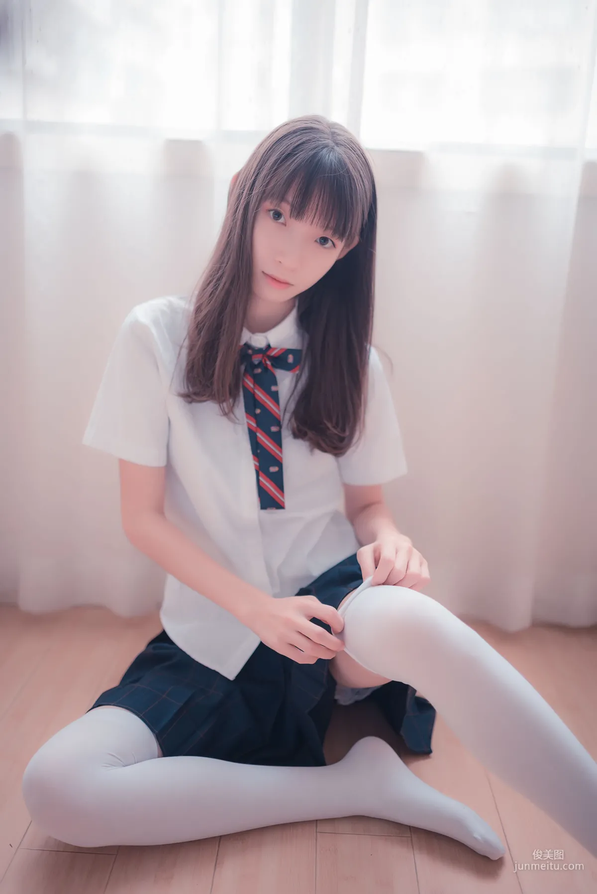 [風之領域] NO.004 鄰家白絲清新女孩 寫真集 37