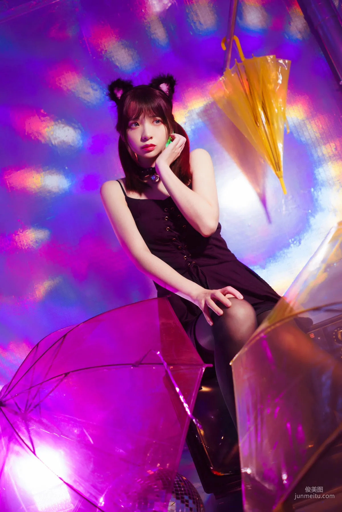 瘋貓ss《絲襪狂想曲(光)》 [蘿莉COS] 寫真集 29