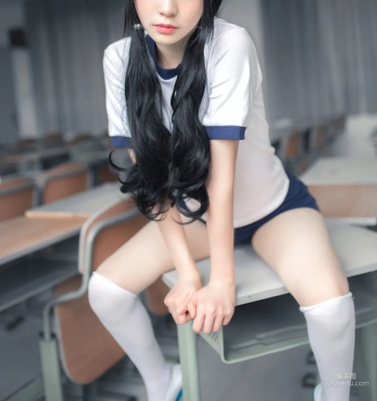 瘋貓ss《體操服白絲》 [蘿莉COS] 寫真集 11