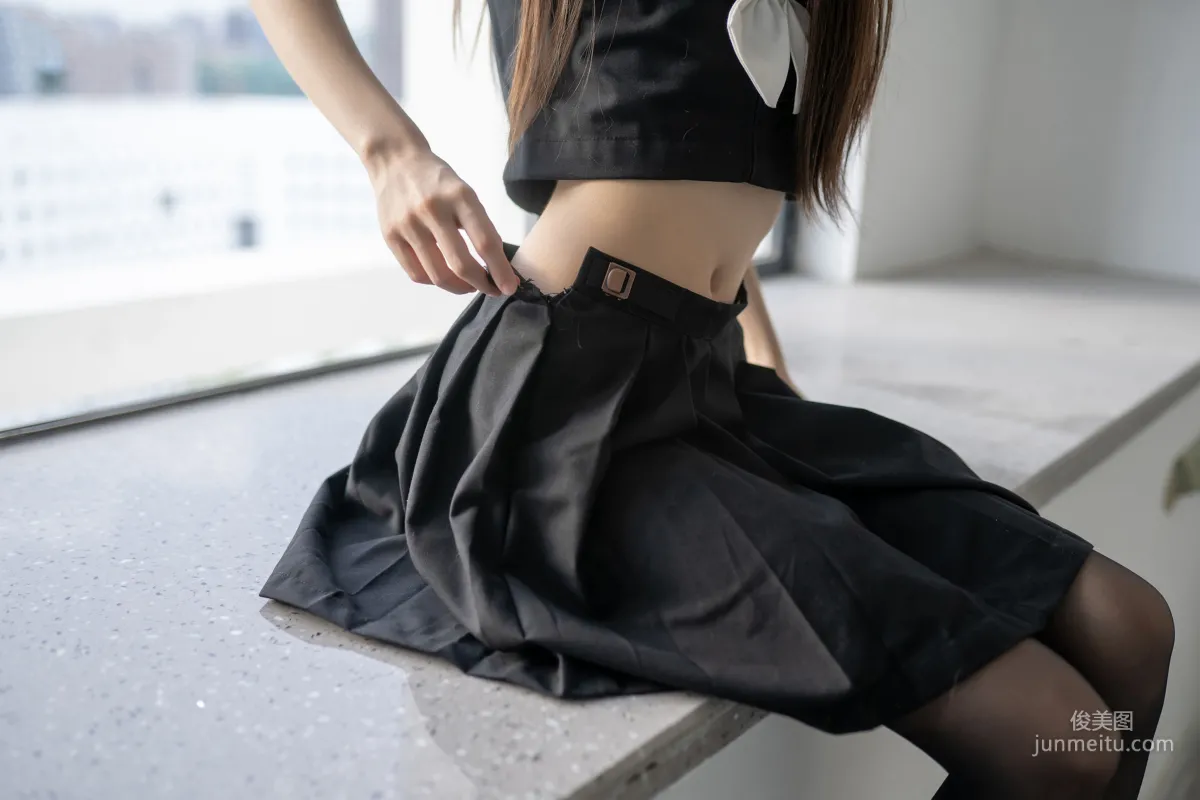 [Fengzhi Lingyu] NO.131 Sunny Black Stockings Photo Set photo 22
