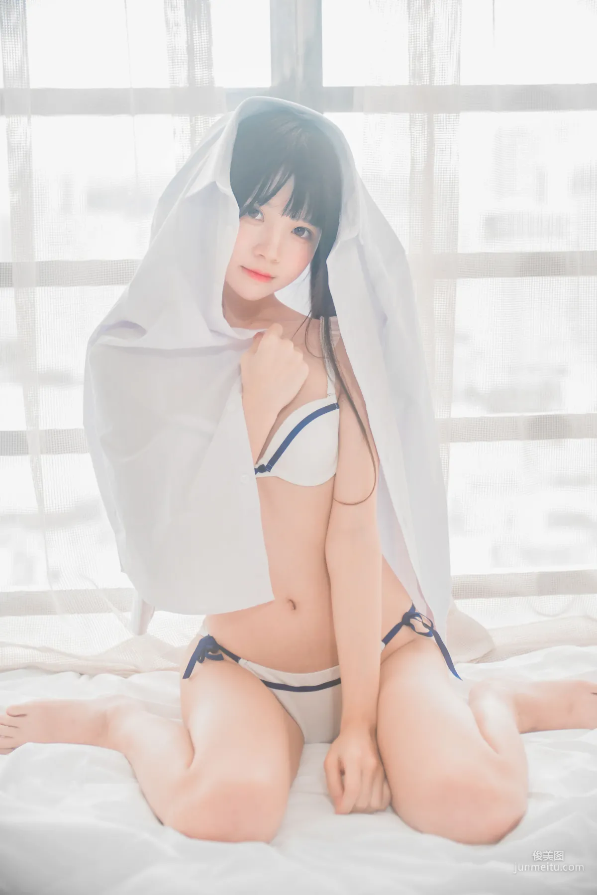 桜桃喵 《白襯衫雙馬尾》 [蘿莉COS] 寫真集 42