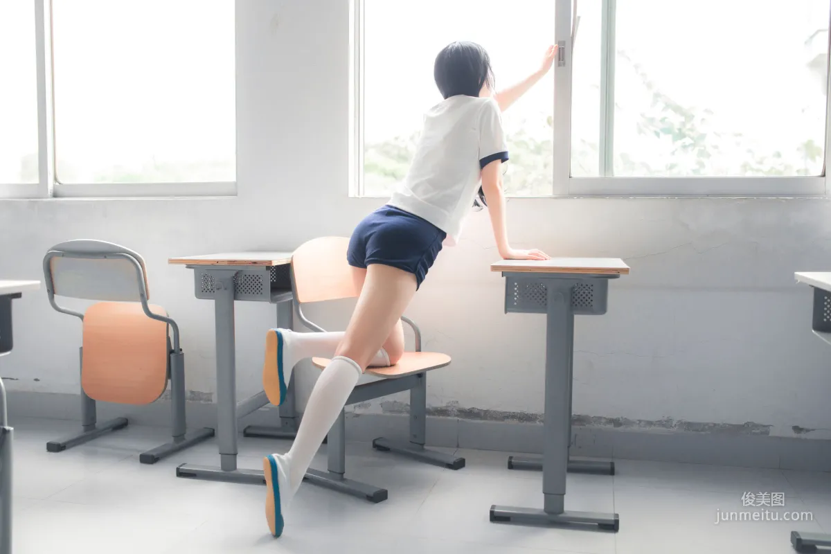 瘋貓ss《體操服白絲》 [蘿莉COS] 寫真集 36