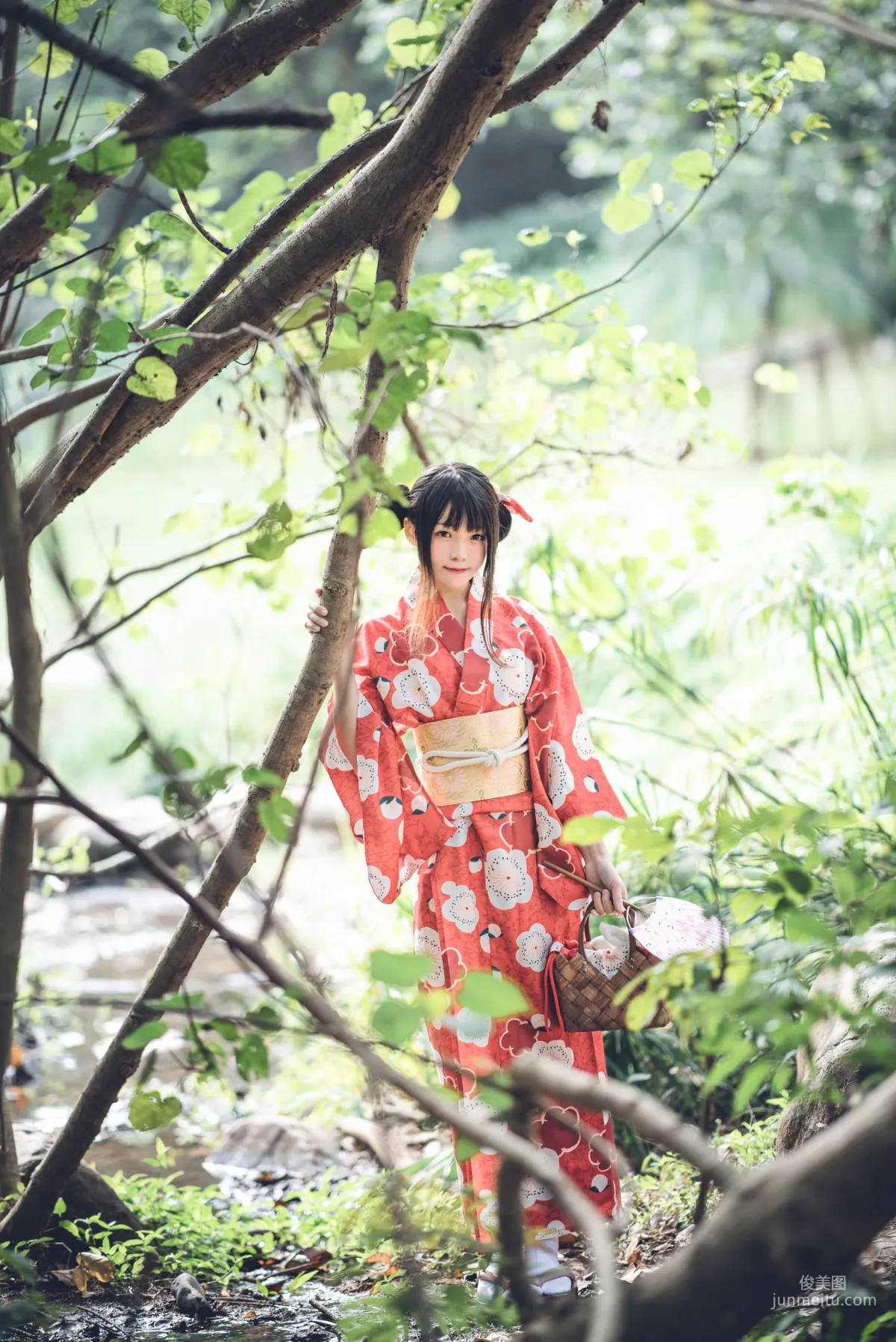 桜桃喵《夏日祭》 [蘿莉COS] 寫真集 17